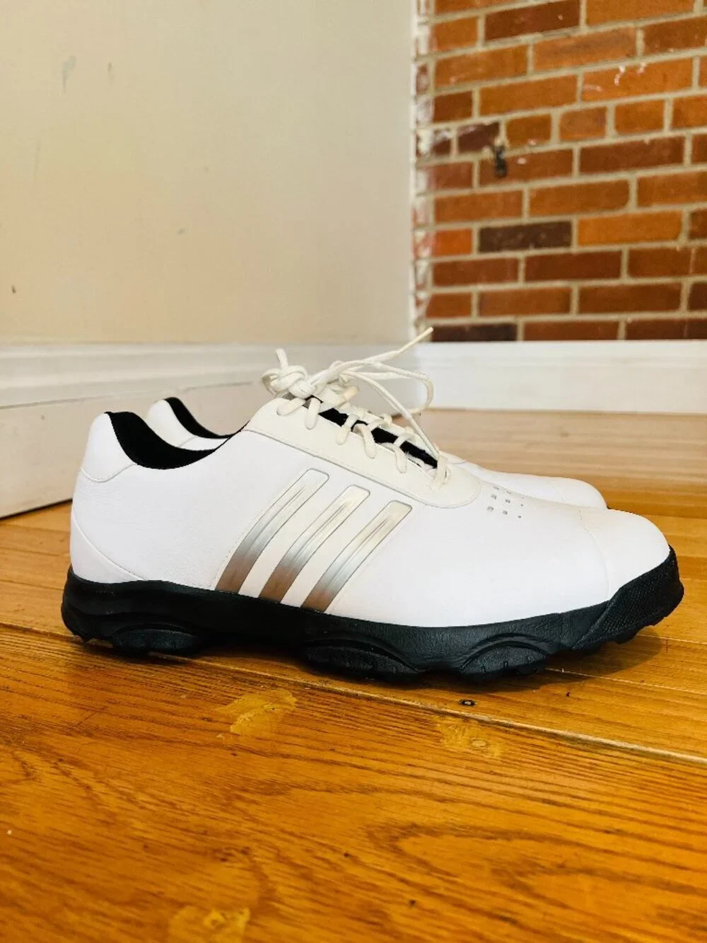 Men's Adidas Golf Shoes Sneakers Size 10.5